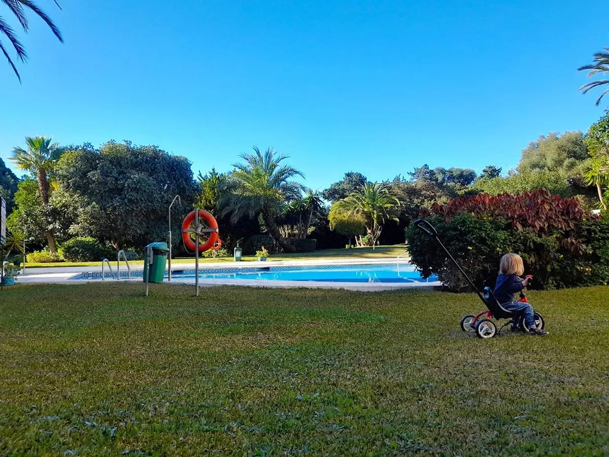 Apartment With Pool Near The Beach Marbella