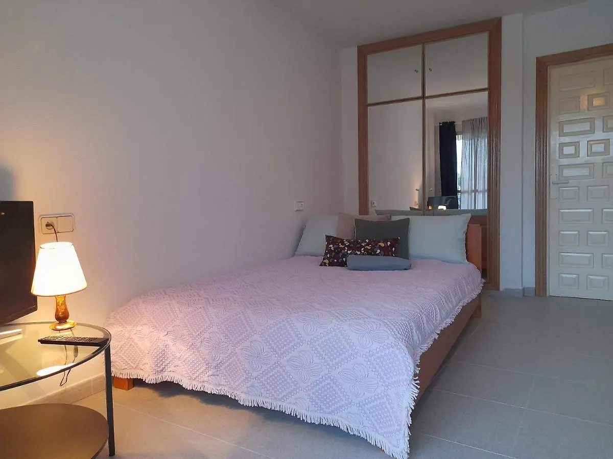 Apartment With Pool Near The Beach Marbella
